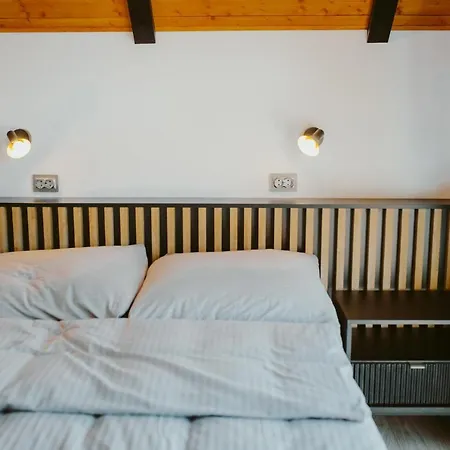 Marmar Apartment